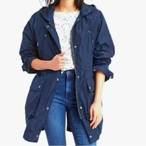 GAP Navy Lightweight Nylon Windbreaker Raincoat Detachable Hood